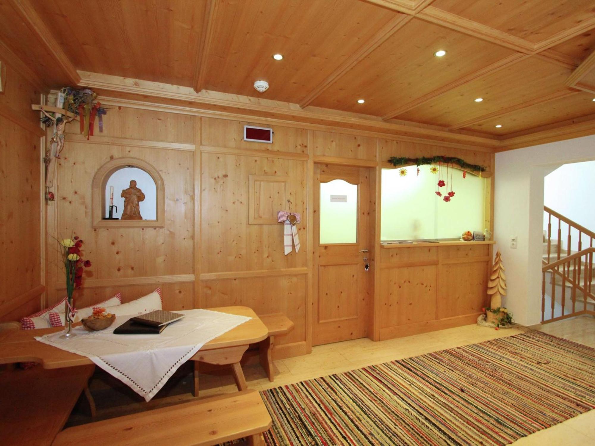 Attractive Holiday Home In Kaltenbach On The Ski Slope Стум Екстериор снимка