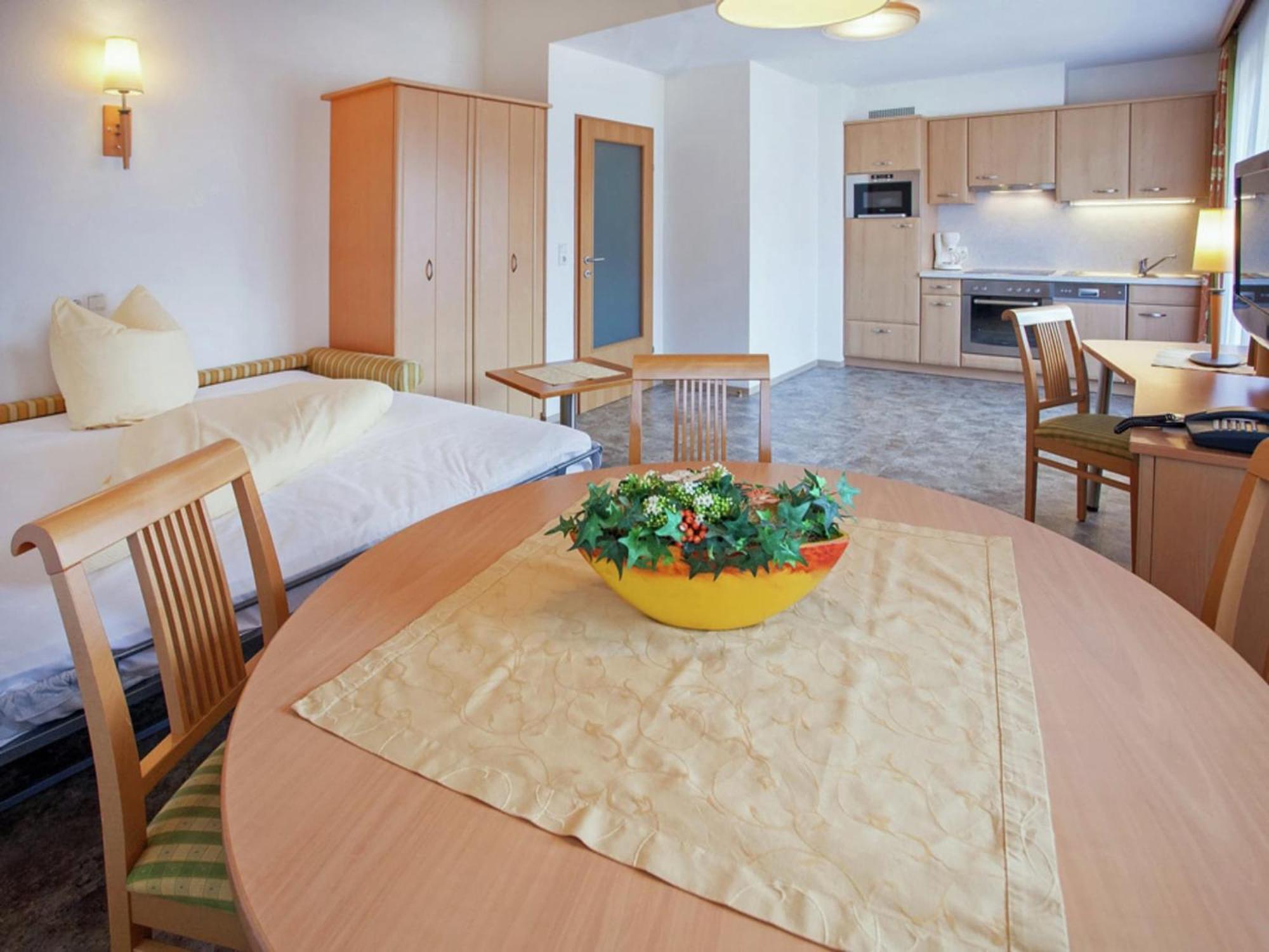 Attractive Holiday Home In Kaltenbach On The Ski Slope Стум Екстериор снимка
