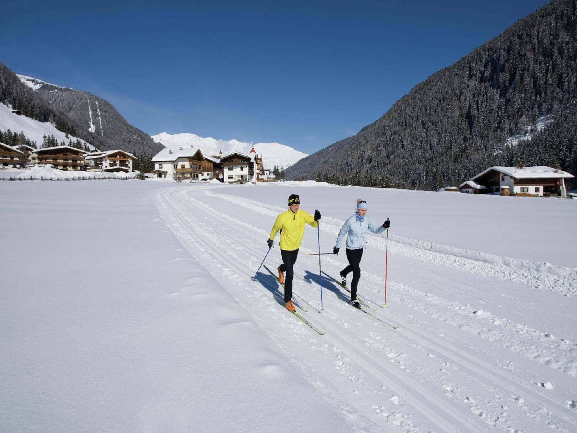 Attractive Holiday Home In Kaltenbach On The Ski Slope Стум Екстериор снимка